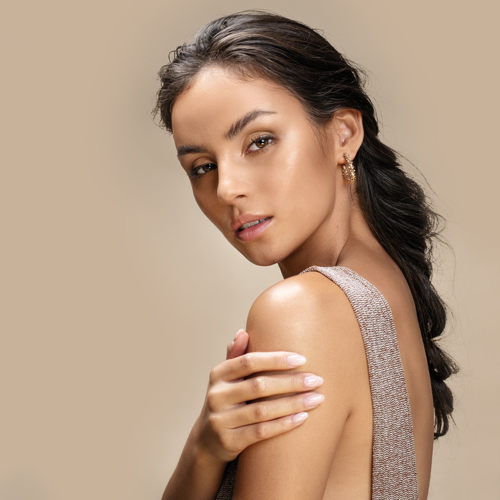 Glitter my body   Třpytivé hydratační tělové mléko Dermacol - Oficiální e-shop Dermacol (obrázek 3)