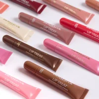 Lip Treat hydratační lesk na rty č. 2 Cinnamon Glaze